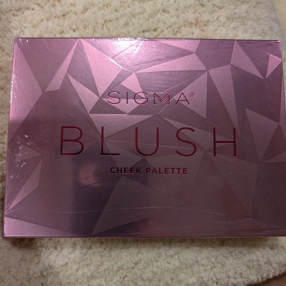 Sigma Blush Cheek Palette - Picture 1 of 2